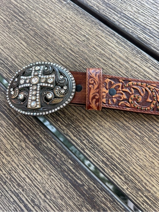 Justin Boots Western Leather Belt Cross Rhinestone Buckle Tooled Brown Size 34 main image 4